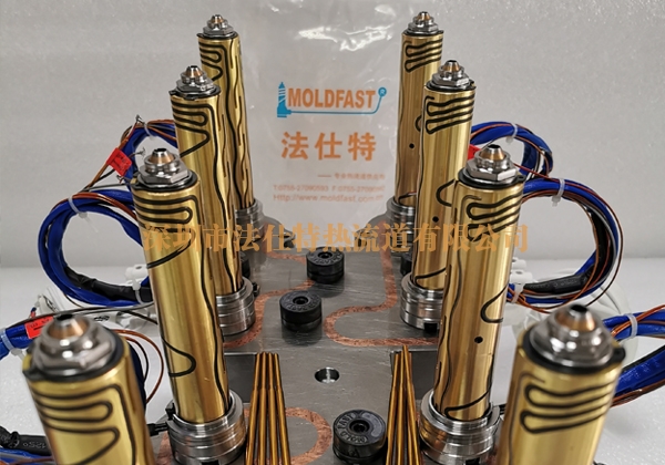 一出八針閥式熱流道係（xì）統